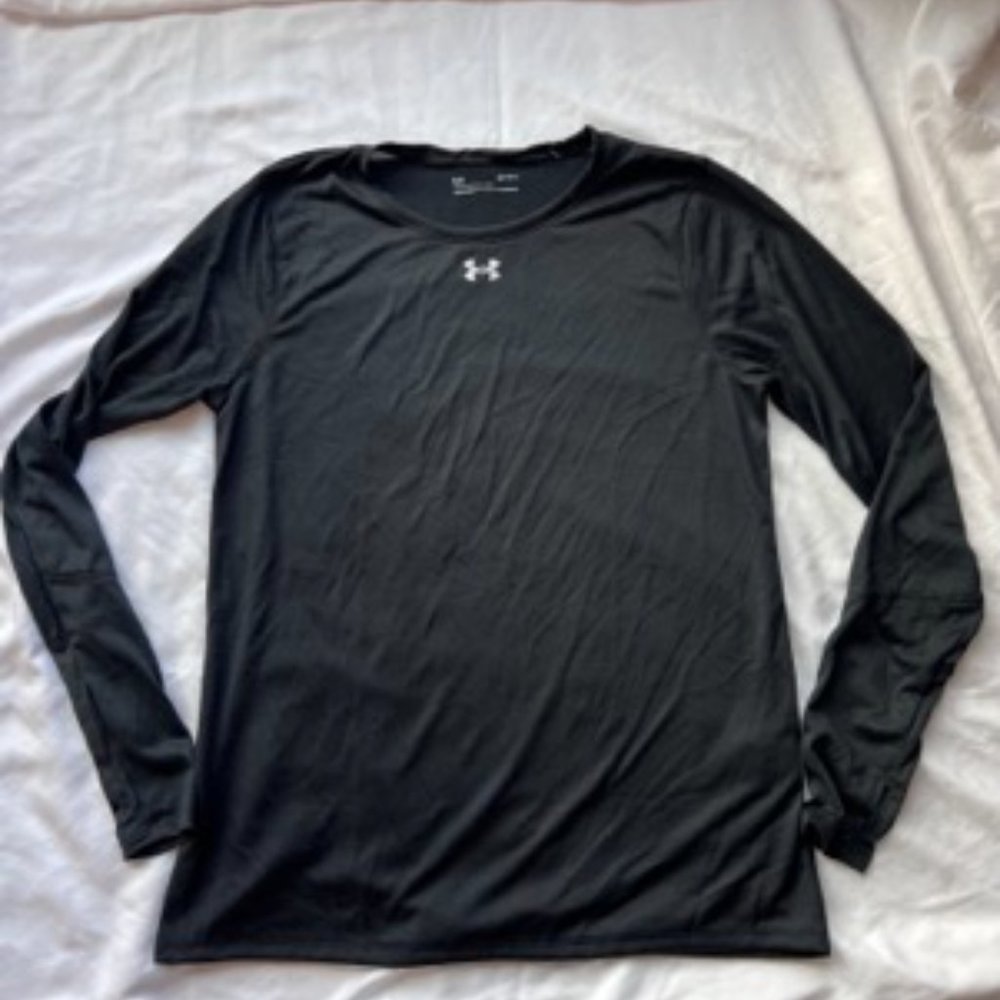 NWT Under Armor Heat Gear long sleeve shirt - Women’s L